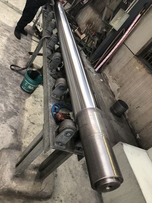 Купить Премиальные поршневые штоки на заказ (сталь CK45) с хромовым покрытием 0,02-0,03 мм Производство в сети